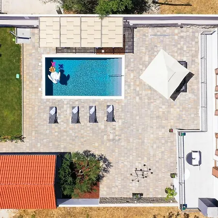 Pietra- Modern Rustic Poolside Oasis Villa